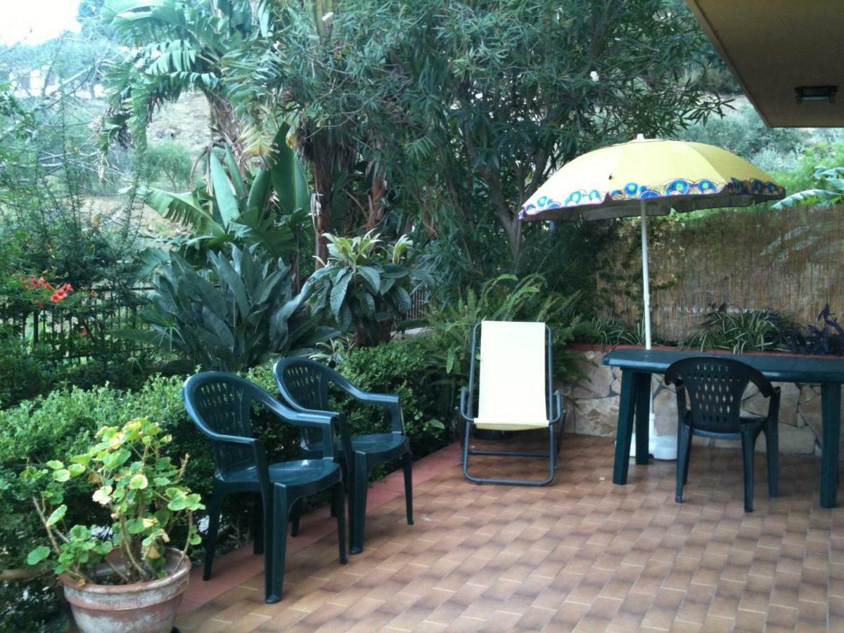 Green Villa Sand Beach Center Close Sea Veiw تْشيفالو المظهر الخارجي الصورة